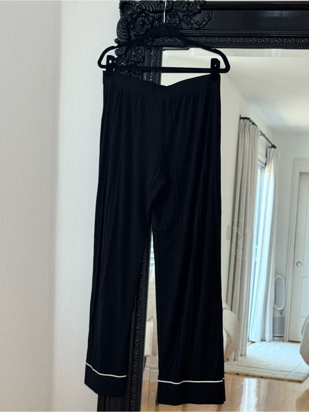 Gap | Women’s Black SoftMade Modal Pajama Set - Picture 11 of 12